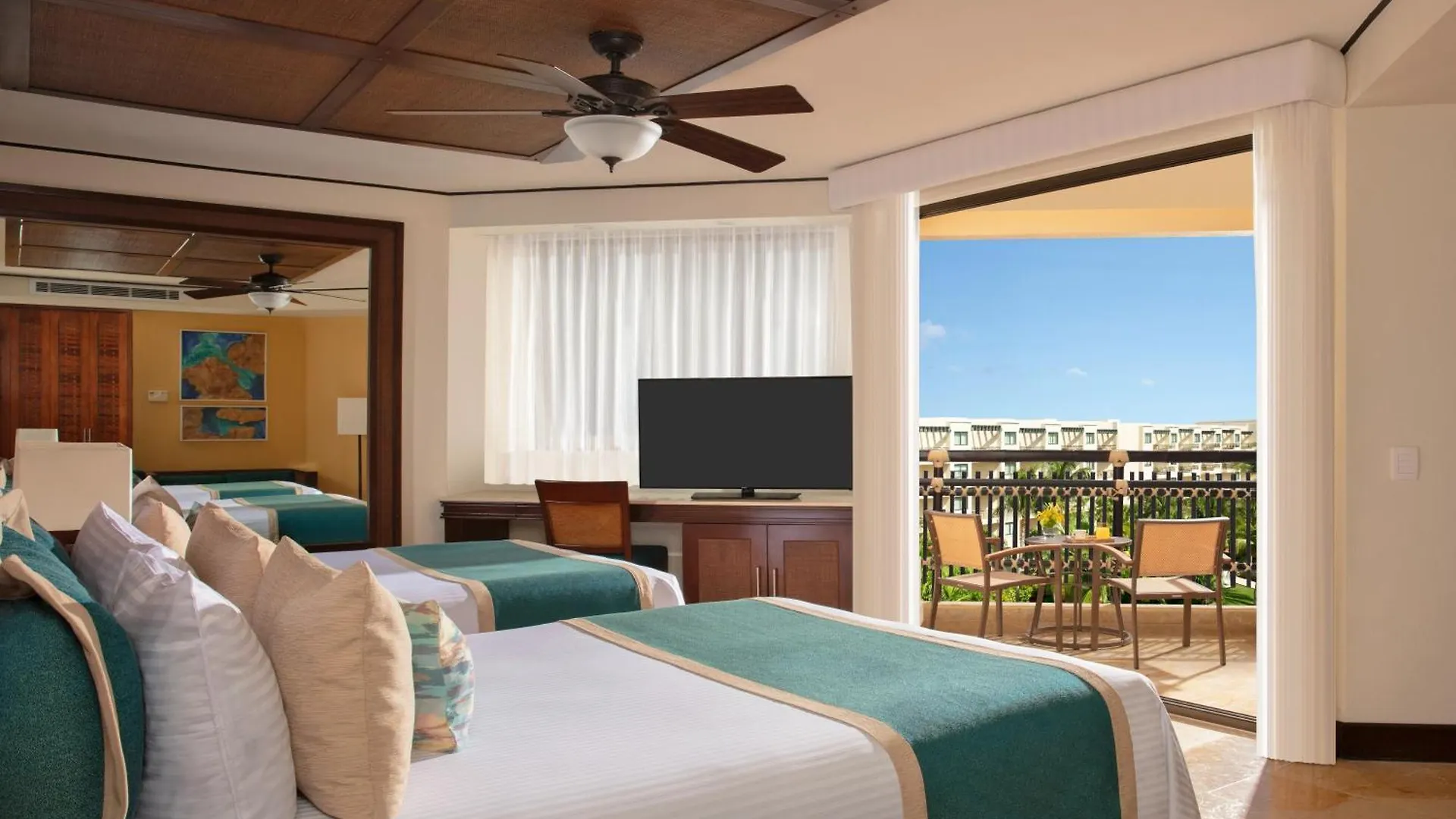 *****  Dreams Riviera Cancun Resort & Spa Puerto Morelos Mexico